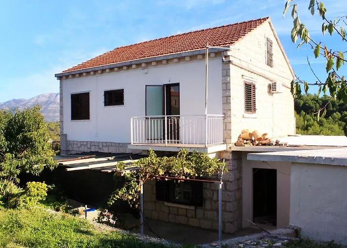 With A Parking Space Lumbarda, Korcula - 9329 * 鲁巴达