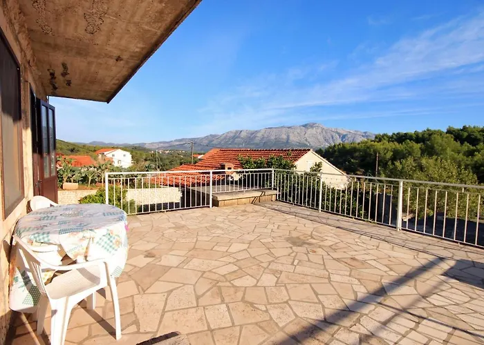 With A Parking Space Lumbarda, Korcula - 9329 * 鲁巴达