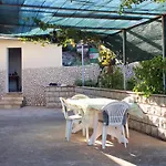 Apartments With A Parking Space Lumbarda, Korcula - 9329 * Lumbarda