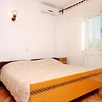 With A Parking Space Lumbarda, Korcula - 9329 Apartment *