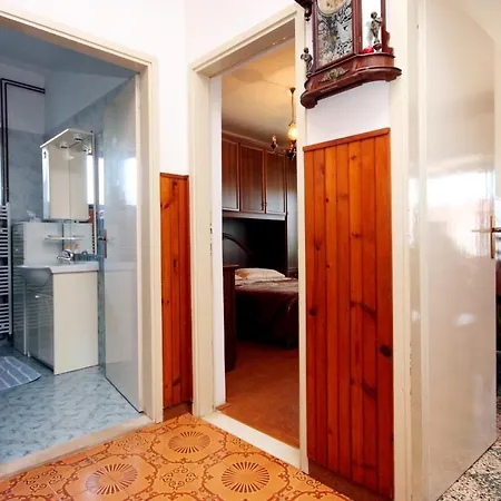 Apartments With A Parking Space Lumbarda, Korcula - 9329