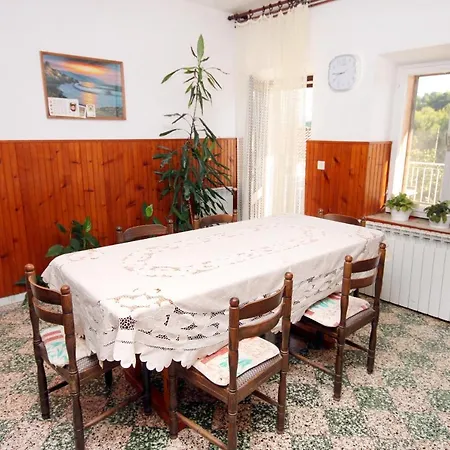 Apartament With A Parking Space Lumbarda, Korcula - 9329 Lumbarda