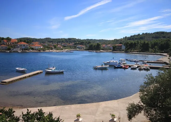 With A Parking Space Lumbarda, Korcula - 9329 *