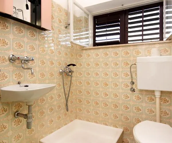 With A Parking Space Lumbarda, Korcula - 9329 Appartamento