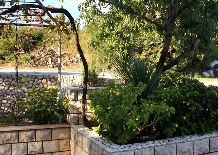 With A Parking Space Lumbarda, Korcula - 9329 Lumbarda